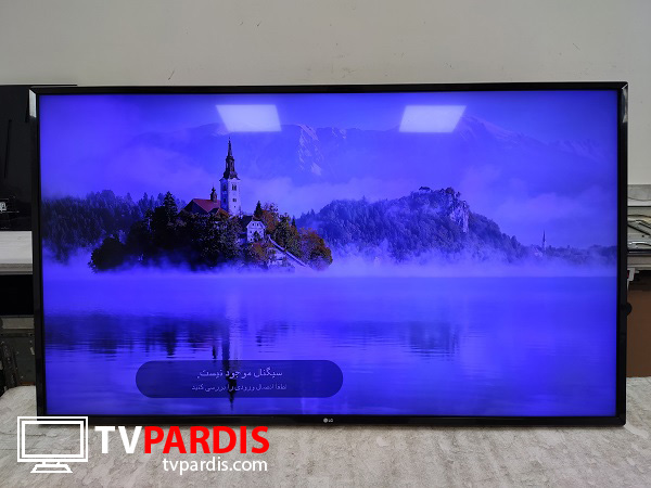 رنگ تصویر تلویزیون آبی شده است