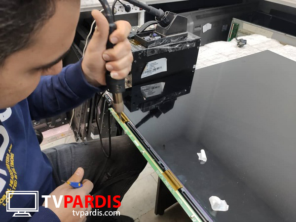 نوار عمودی منظم در تصویر تلویزیون 55lm86000