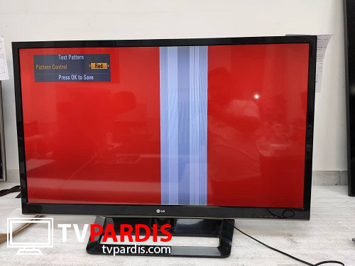 خط پهن عمودی روی تصویر تلویزیون